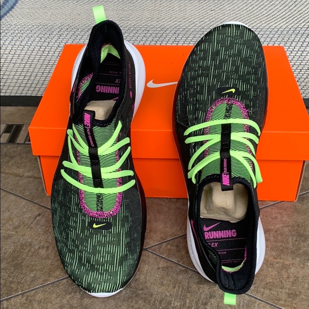 NIKE FLEX CONTACT 3 black/volt glow-hyper violet M - Picture 11 of 16